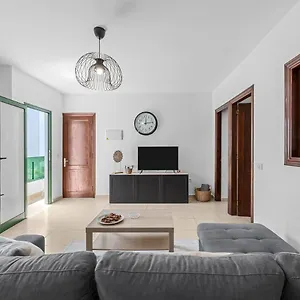 Home2book Charming Tinajo, Wifi Apartamento La Santa